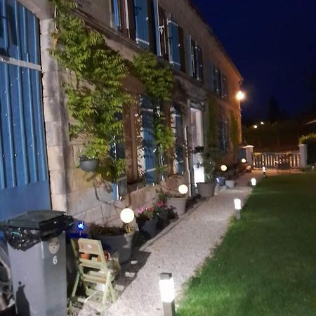 La Charentaise Des Lilas Saint-Léger Extérieur photo